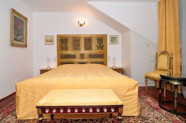 Отели типа «постель и завтрак» Bed & Breakfast Popamuseum Tarpesti- Tîrpeşti-37
